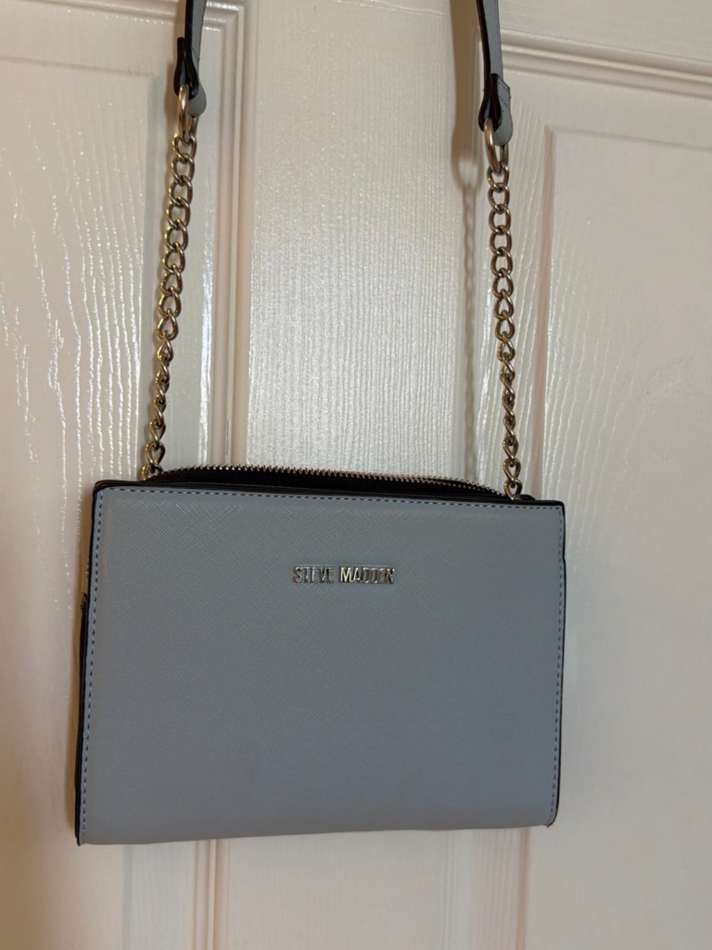 Light Gray Chain Strap Crossbody Bag